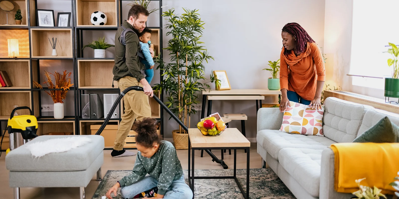 Planning a Day of Family Cleaning Before and After Christmas: An Enjoyable and Insightful Activity to Foster Bonding