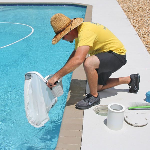 Effective pool cleaning