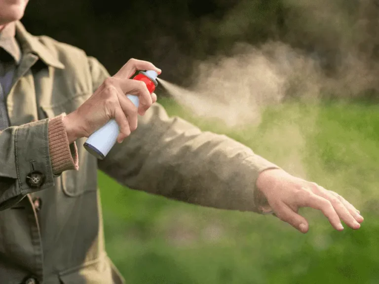 HOW TO MAKE A NATURAL TICK REPELLENT