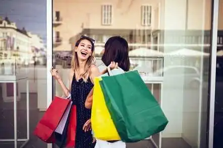 shopping safety: with a friend